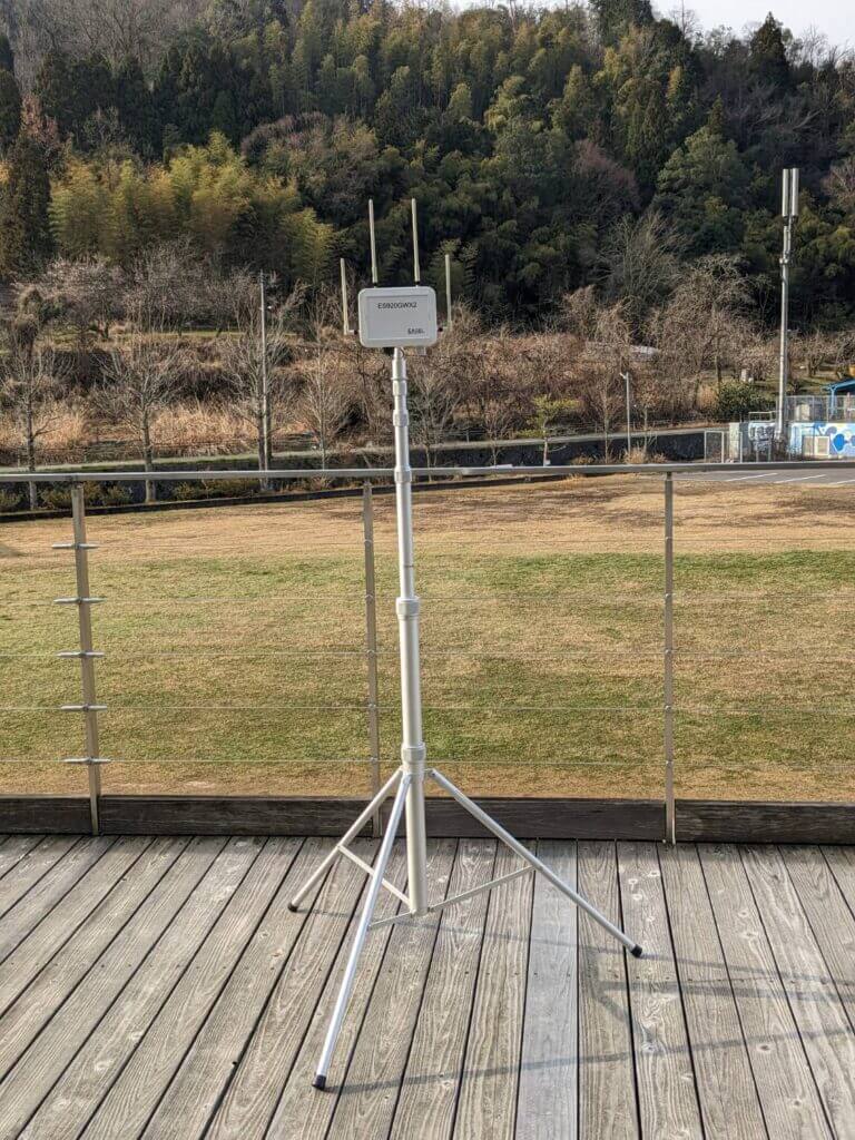 Private LoRaゲートウェイ用の移動可能（可搬式）アンテナポール